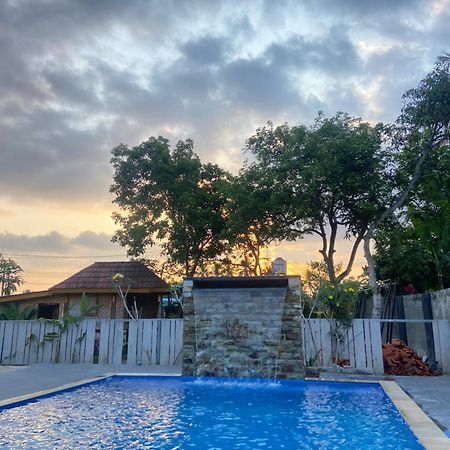 Edrian Bungalows Tetebatu Luaran gambar