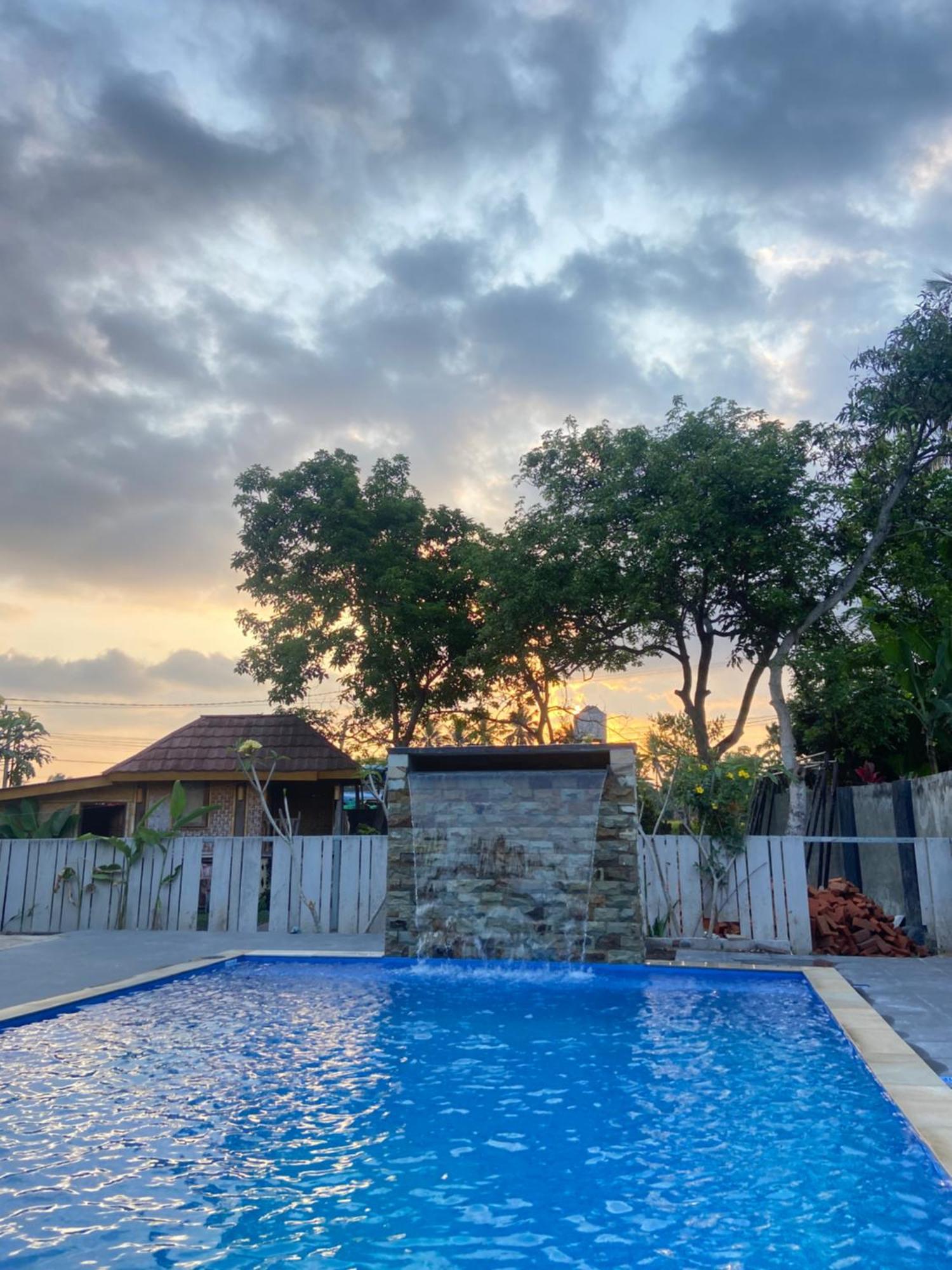 Edrian Bungalows Tetebatu Luaran gambar